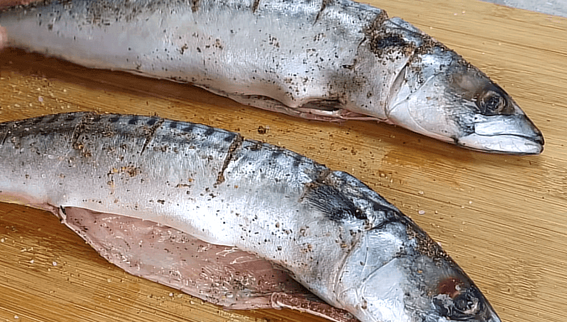 Простий та смачний рецепт скумбрії з картоплею – smachnahata.com.ua