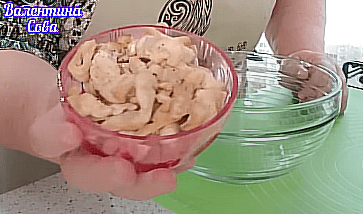 Осінній салат із куркою та овочами – простий та смачний рецепт