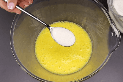 Пріг на кожен день “Три ложки”: готую без ваг і міксера (все перемішала і поставила в духовку)