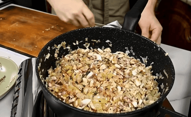 Закусочний торт
