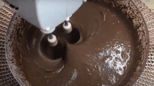 пляцок Снікерс — крок 1744553228 — покроковий рецепт