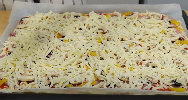 Готова піца