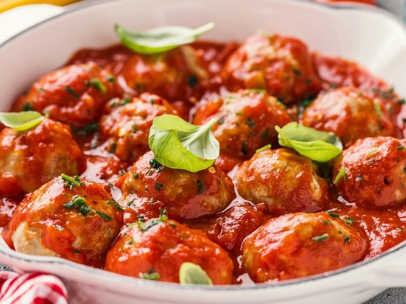 Соковиті мітболи з смачним соусом