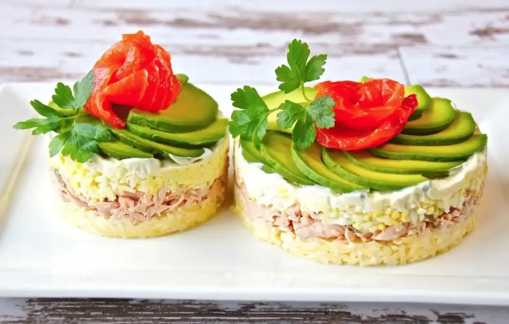 Ніжний салат із рибою