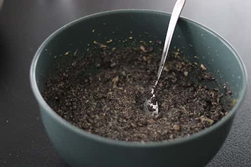 Маковий пиріг з яблуками - проста та дуже смачна випічка до чаю