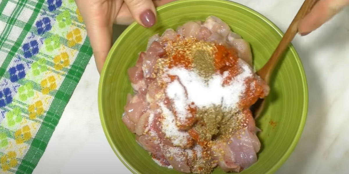 Маринування курячих стегон