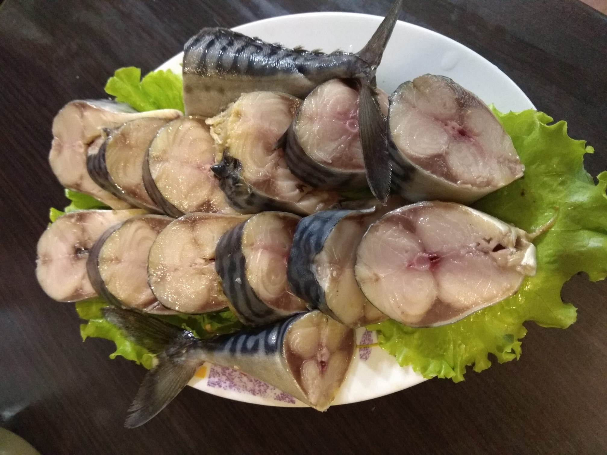 Солона скумбрія в домашніх умовах