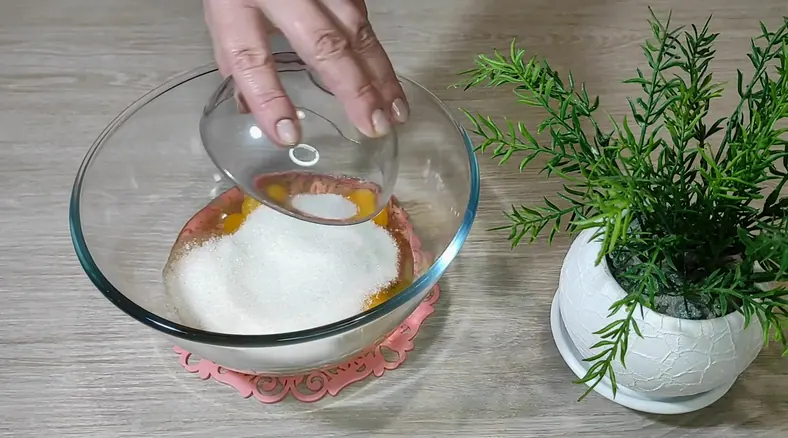 кекс з шоколадною глазурю — домашній рецепт крок за кроком