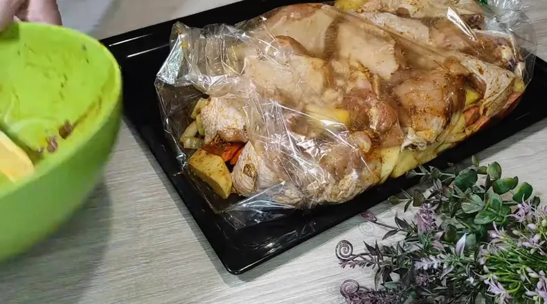 курячі бедра з картоплею — крок 5, покроковий рецепт