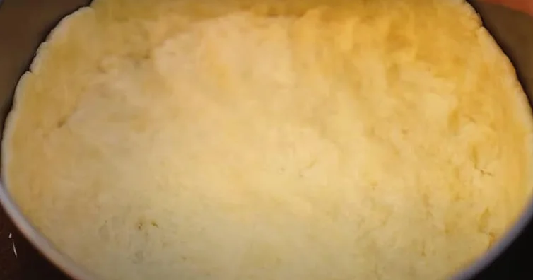 літній пиріг з полуницею крок 1