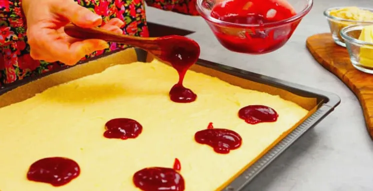 малиново-мигдальний пиріг крок 1