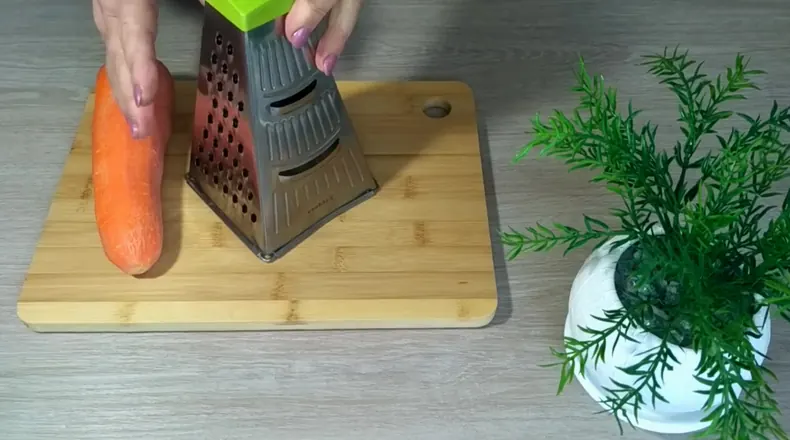 Як приготувати морквяний салат: простий рецепт