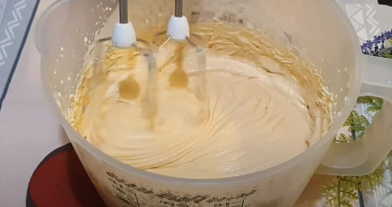Не торт, а Мрія! «Премʼєра»: Вологий Без пропитки! Без міксера! Без Ваги. крок 4