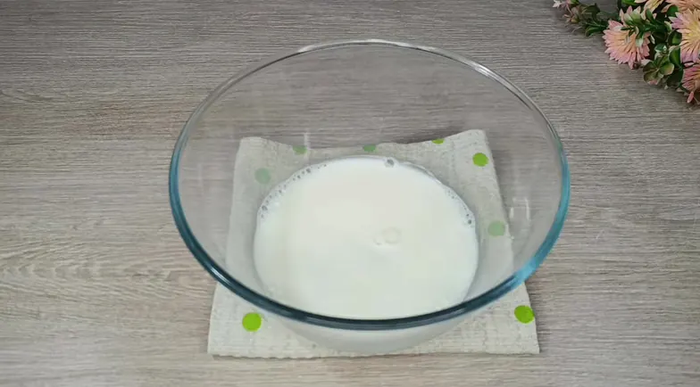 Як приготувати пампушки з вишнею: простий рецепт