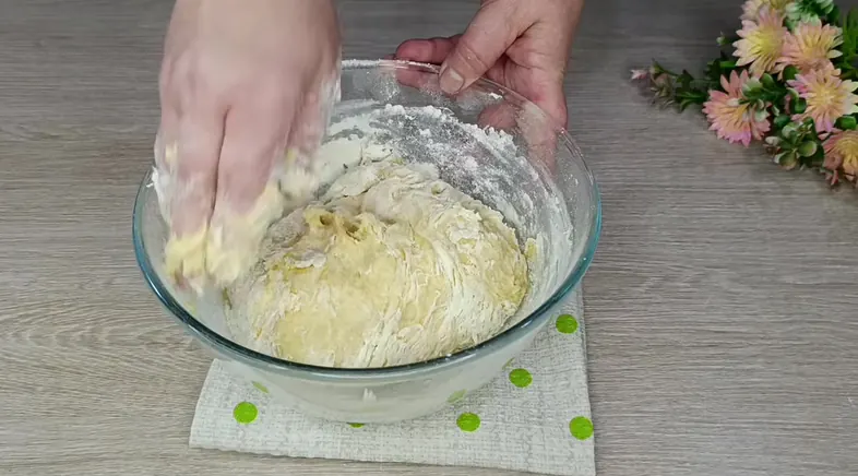 пампушки з вишнею — крок 3, покроковий рецепт