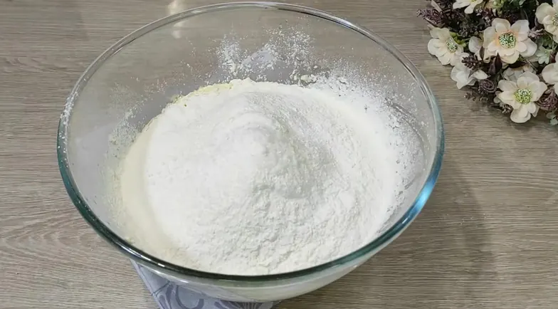 Пиріг до чаю — ніжний рецепт за 45 хв