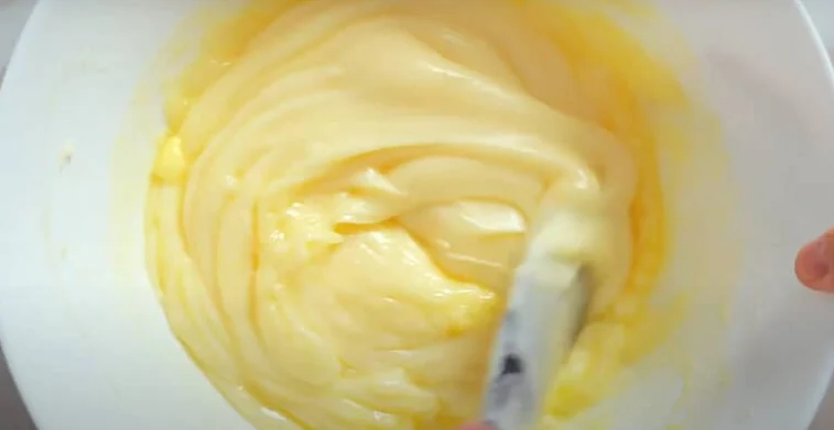 рецепт рулету з заварним кремом крок 1