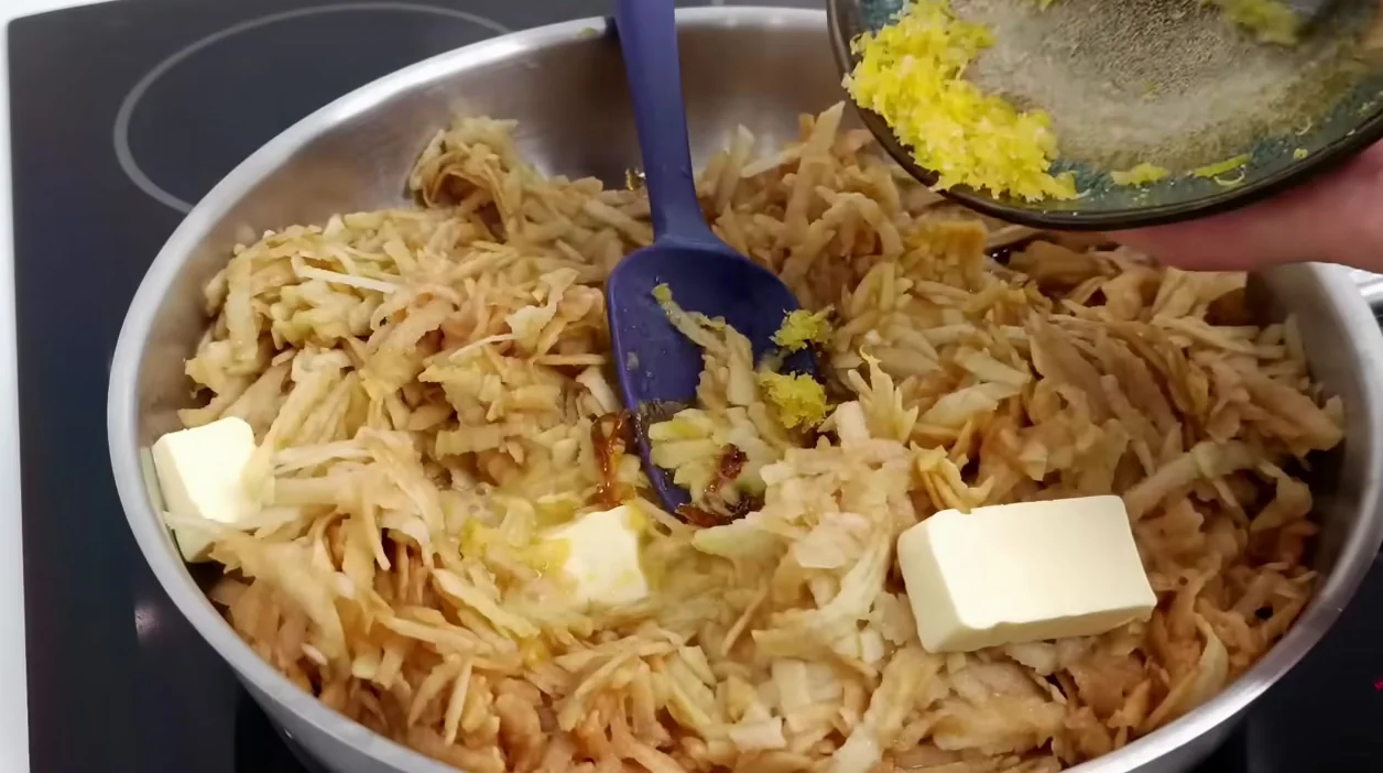 тертий пиріг з яблуками — крок 4, покроковий рецепт