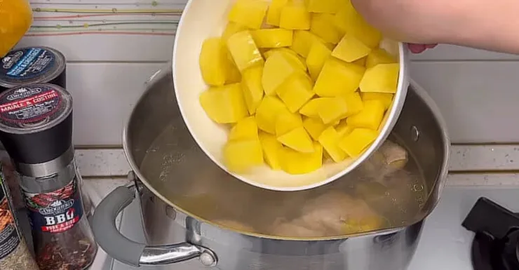 Весняний суп №1: Зʼїдається «до дна» крок 1