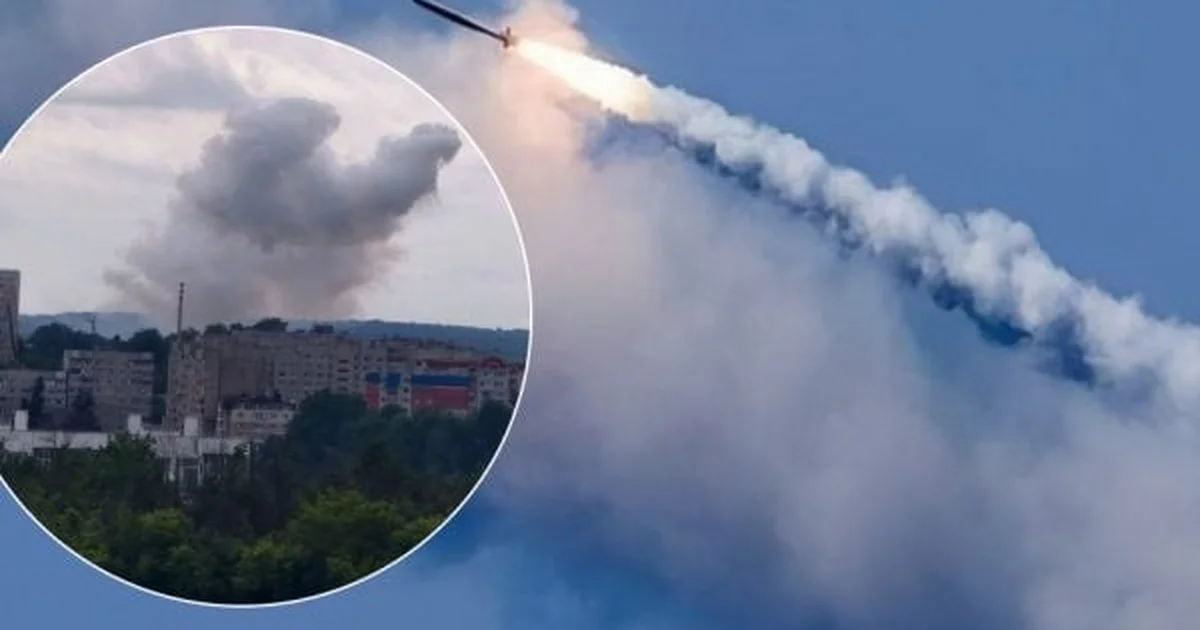 По всьому Уралу і в ряді російських областей оголошена ракетна небезпека