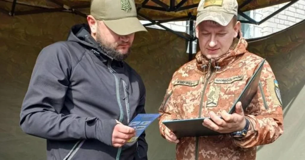 Перекриття доріг працівниками: рішення ухвалюють місцеві ради оборони