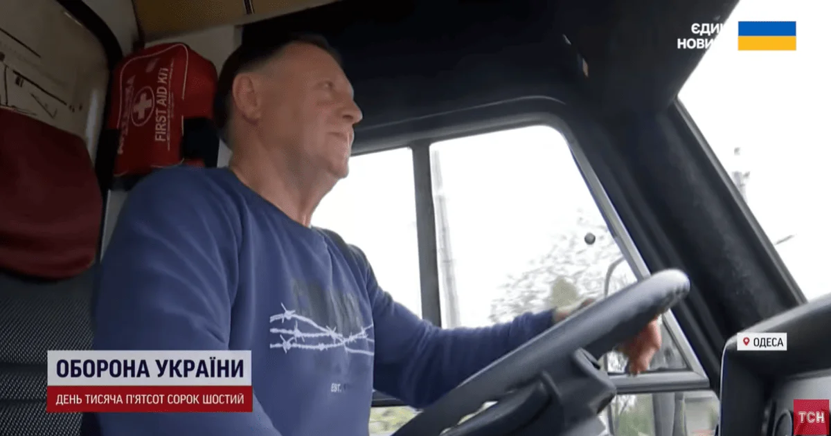 Новина про одеського водія маршрутки, який розважає пасажирів співом