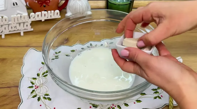Пампушки на сковороді — простий рецепт без духовки