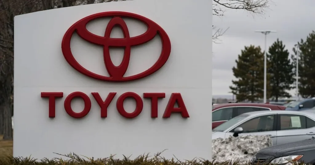 новина про атаку на Toyota