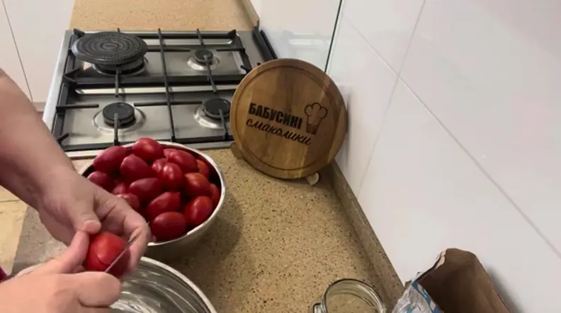 помідори з томатним соком — крок 2, покроковий рецепт